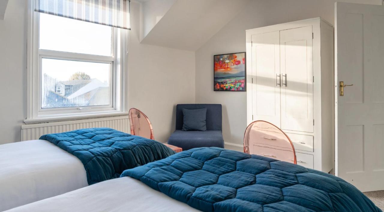Tranquil Beachfront Beautiful 2-Bed Apartment Deal Kültér fotó