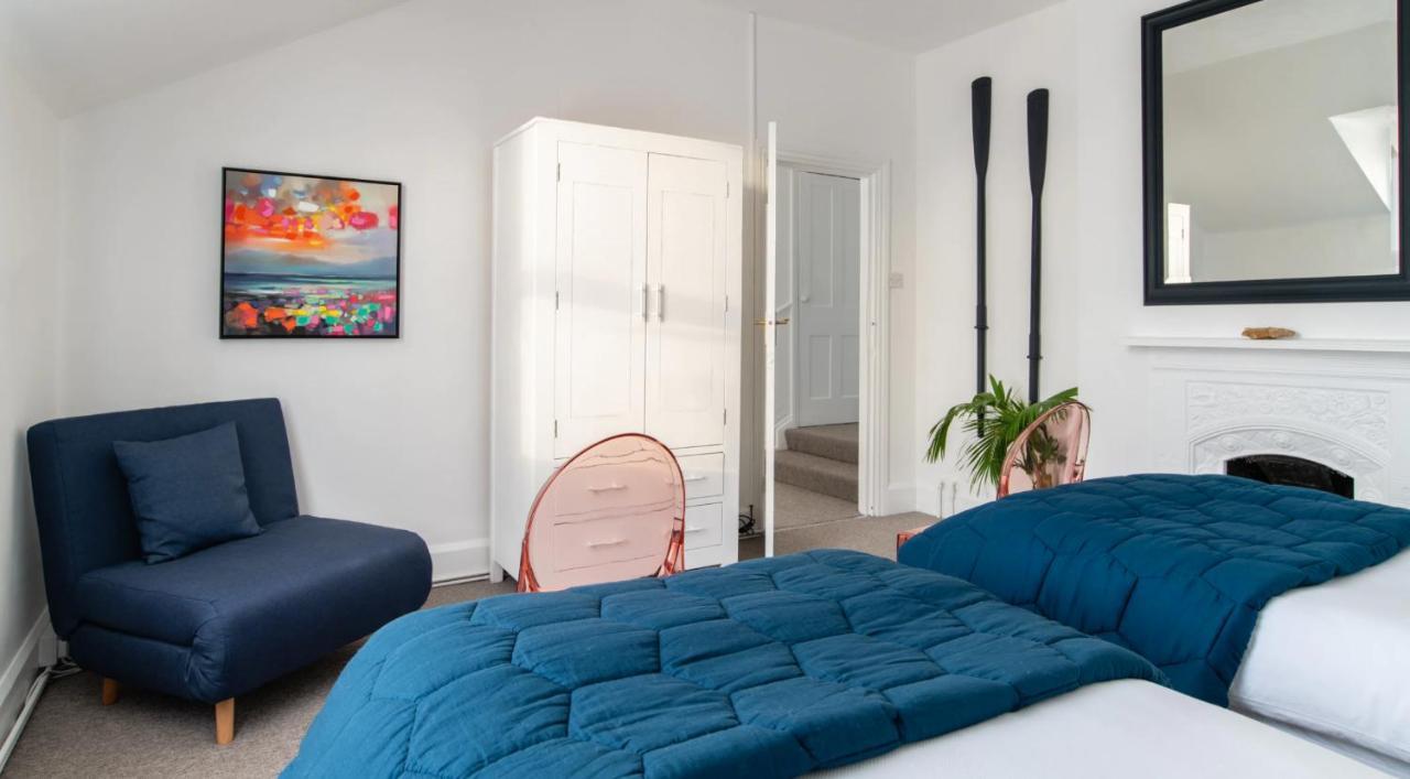 Tranquil Beachfront Beautiful 2-Bed Apartment Deal Kültér fotó